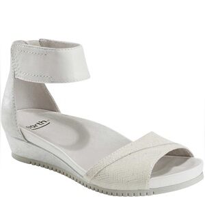 Earth Ficus Sagittarius off White suede Ankle-Strap Wedge Sandal women’s 6